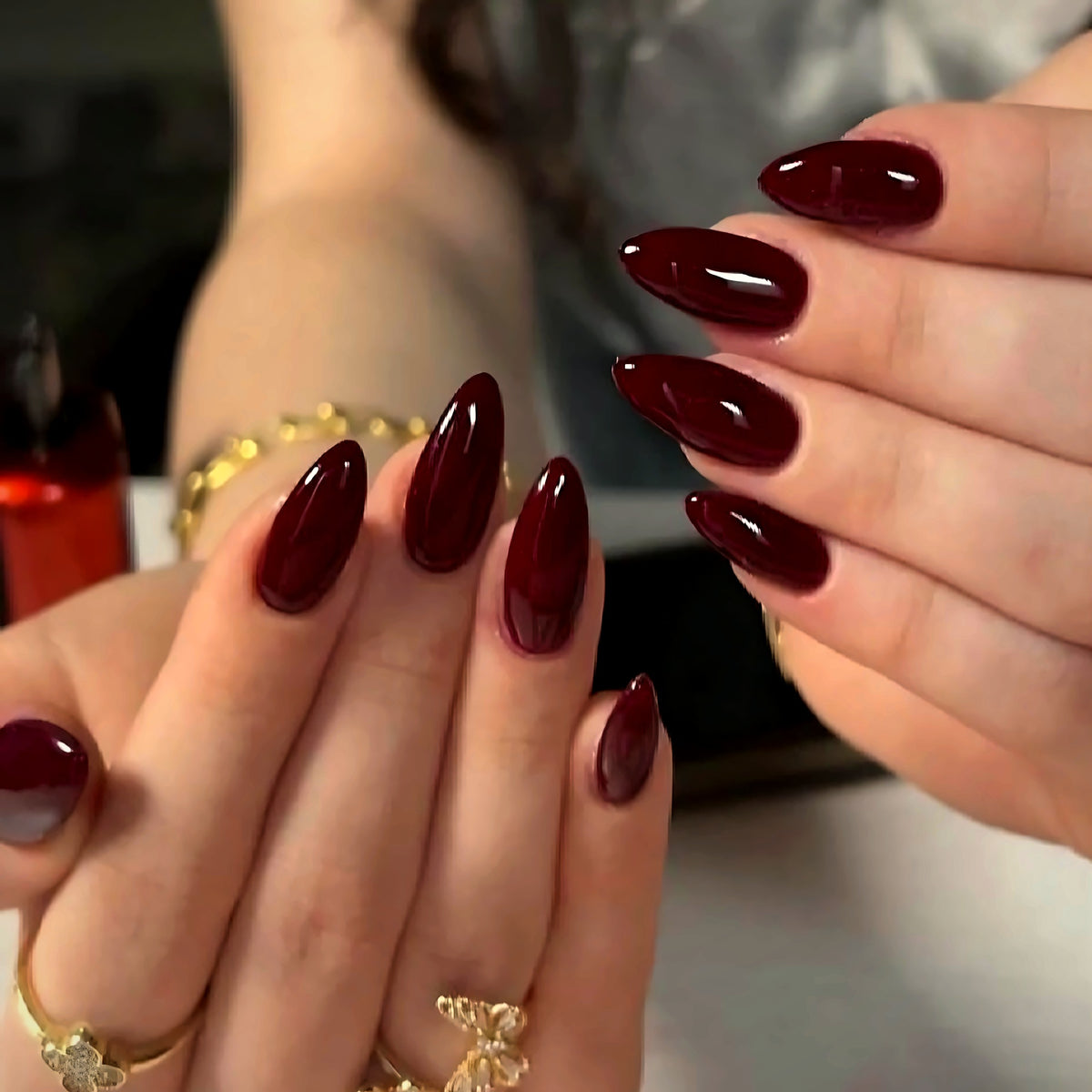 Selah Luxe Official Garnet press-on nails, solid color, with application kit