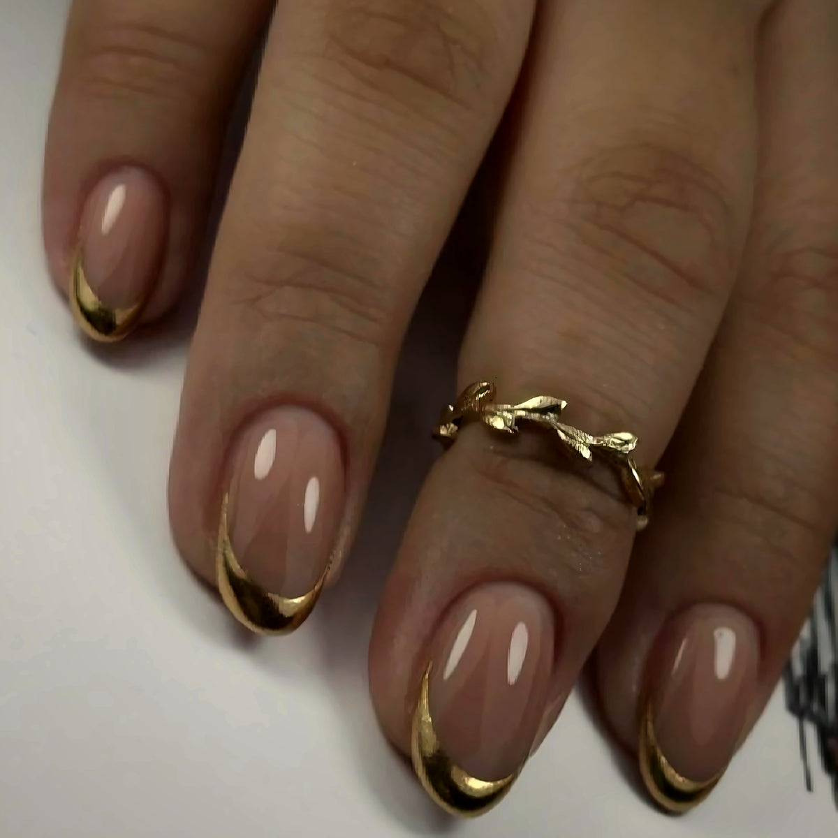 "Selah Luxe Official Velvet & Shimmer press-on nails in Mocha Gold.